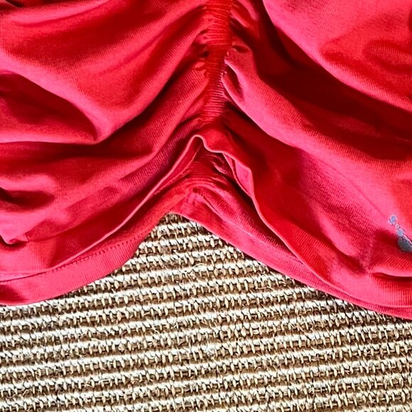 Free People red fishnet mesh workout top, Size XS - Picture 4 of 6